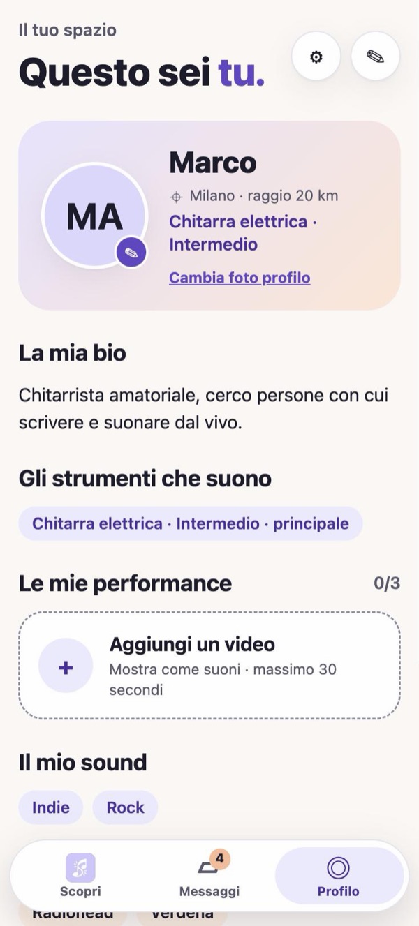 Schermata Profilo: Marco, chitarra elettrica di livello intermedio a Milano con raggio 20 km, la sua bio, gli strumenti, lo spazio per aggiungere un video e i generi Indie e Rock.